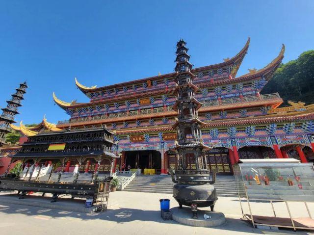Tháp Long Tượng (Longxiang / Dragon Elephant Tower – Quế Lâm) ATOZ TOUR