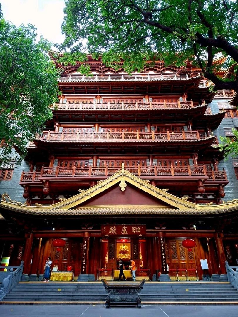 Chùa-Đại-Hoa-Hưng-Tự-atoz-tour