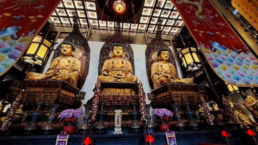 Chùa Ngọc Phật (Jade Buddha Temple) atoz tour