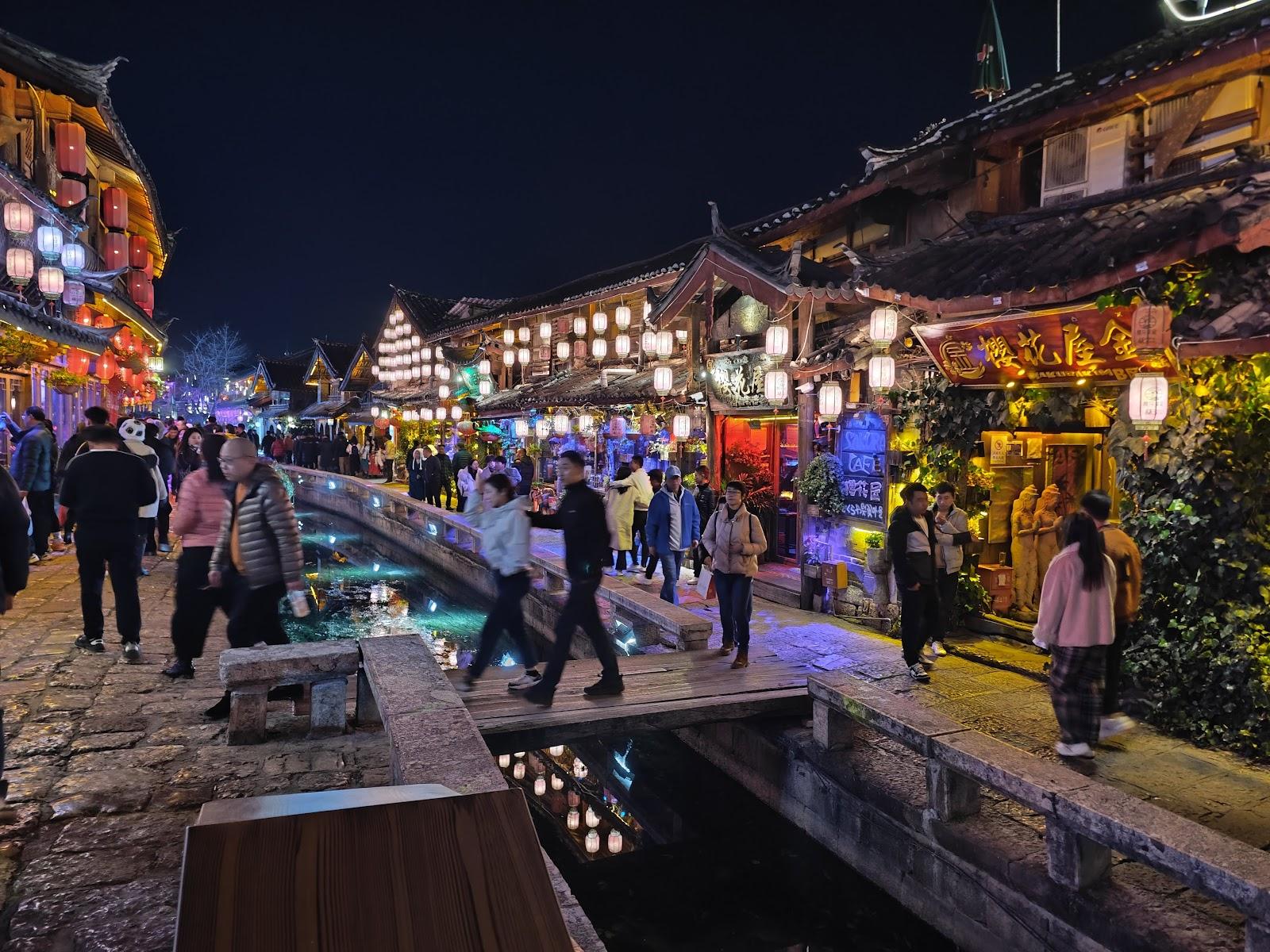 Thành cổ Lệ Giang (Lijiang Ancient Town) Atoz tour