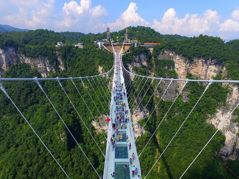 Cầu kính Trương Gia Giới ATOZ TOUR
