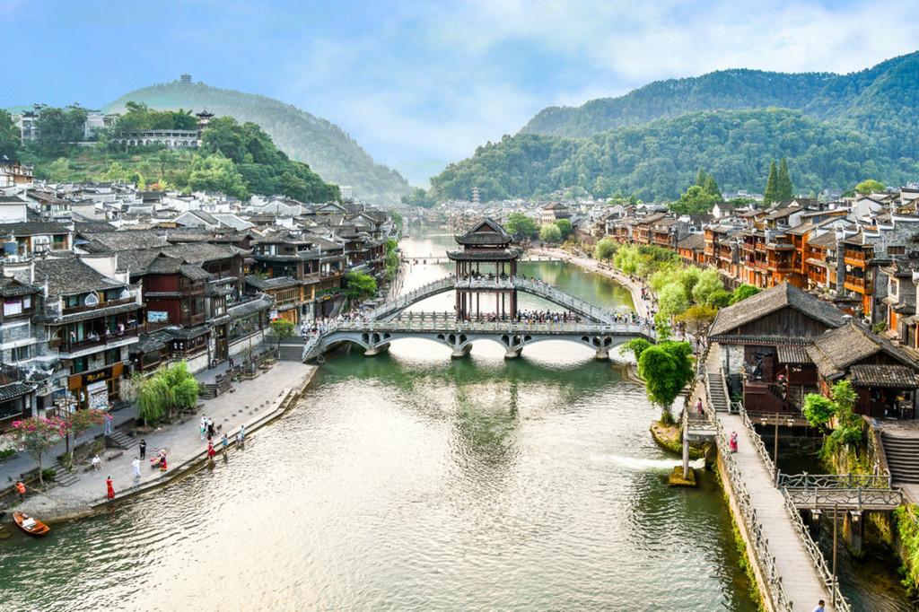 Phượng Hoàng Cổ Trấn – Trương Gia Giới ATOZ TOUR