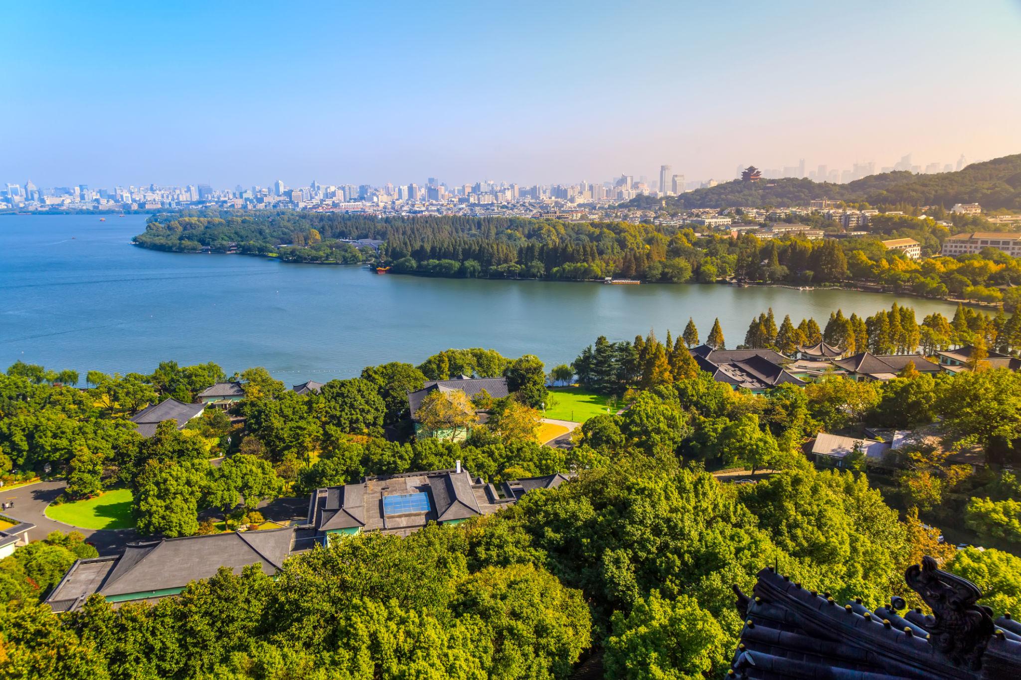 Tây Hồ (West Lake) atoz tour