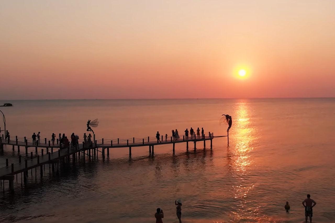 Long Beach (Bãi Trường) Atoz tour