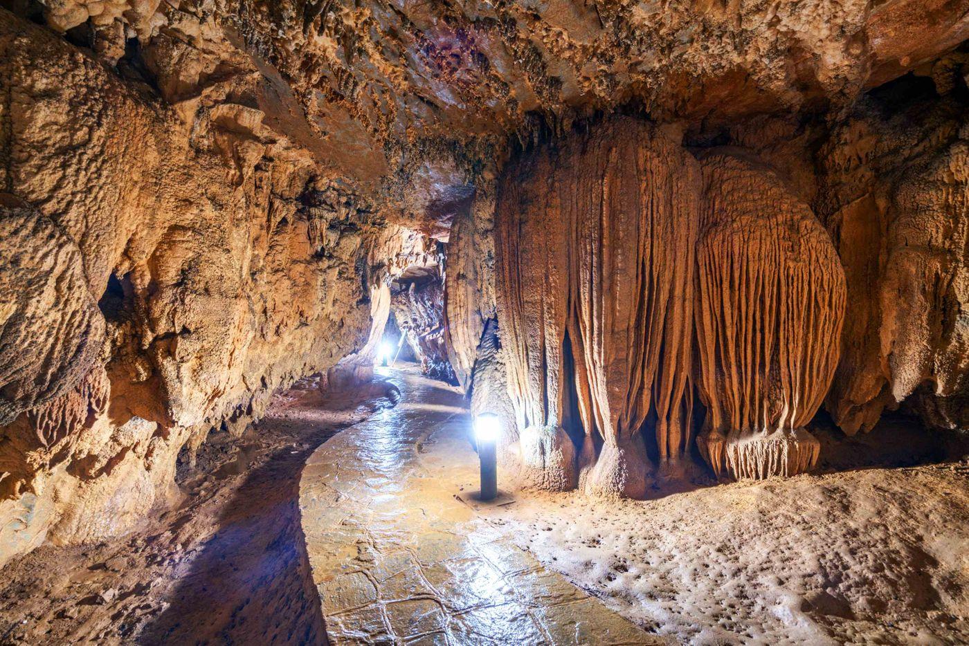 Động Ngườm Ngao atoz tour